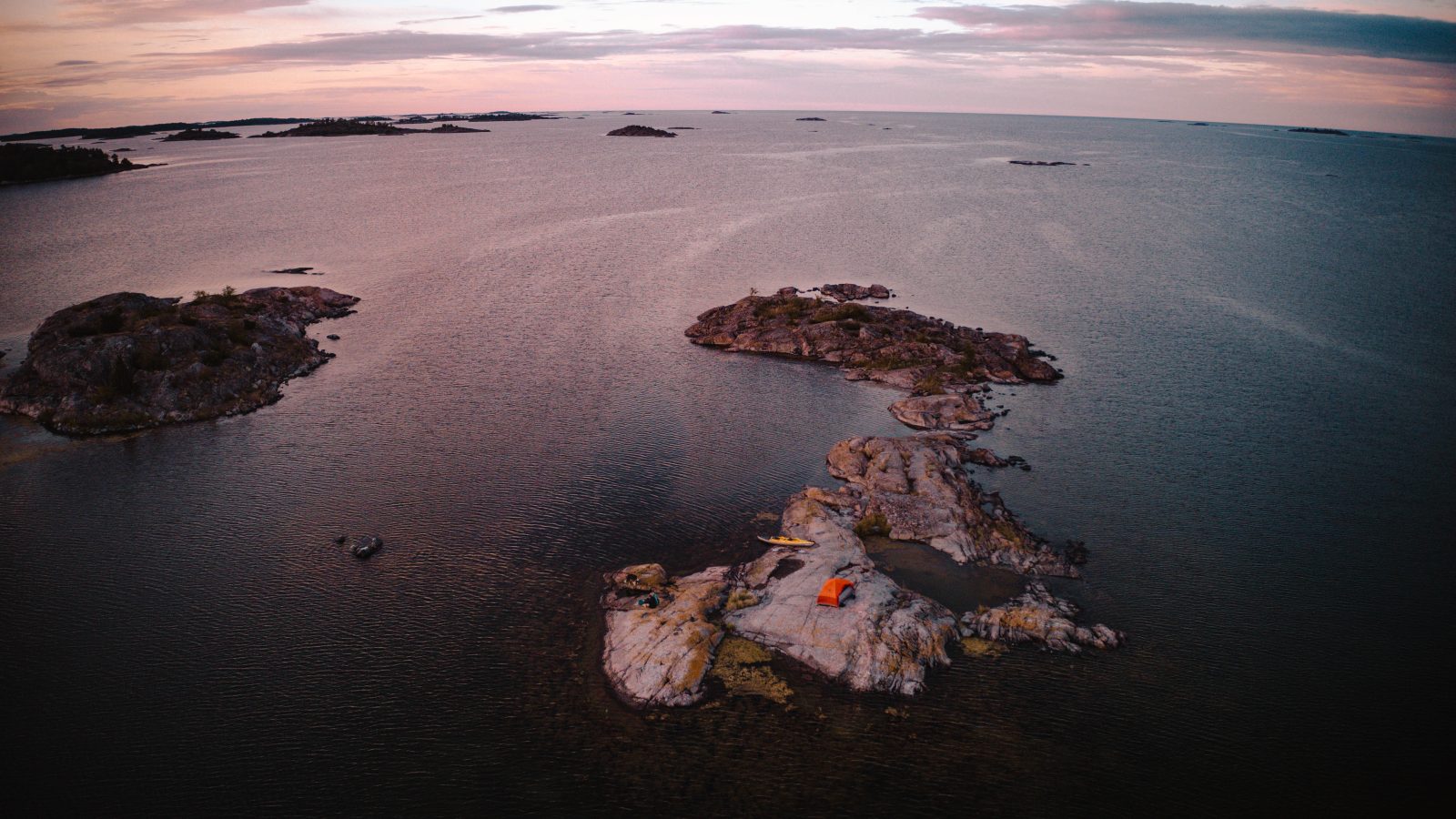 archipelago+island+harstena+sweden+boat+kayak+ocean+tent+camping+drone+dji+sankt+anna+gryt+dog+australian+shepherd